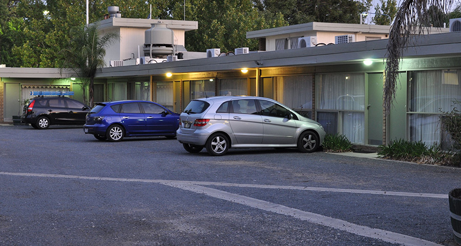 Albury Burvale Motor Inn